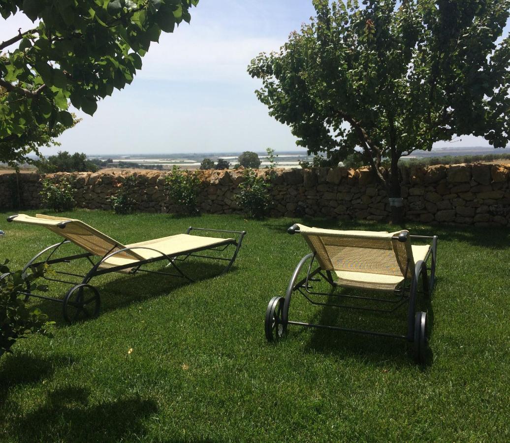 Scuderie Del Cavaliere Delle Gravine Hotel กาสเตลลาเนตา ภายนอก รูปภาพ